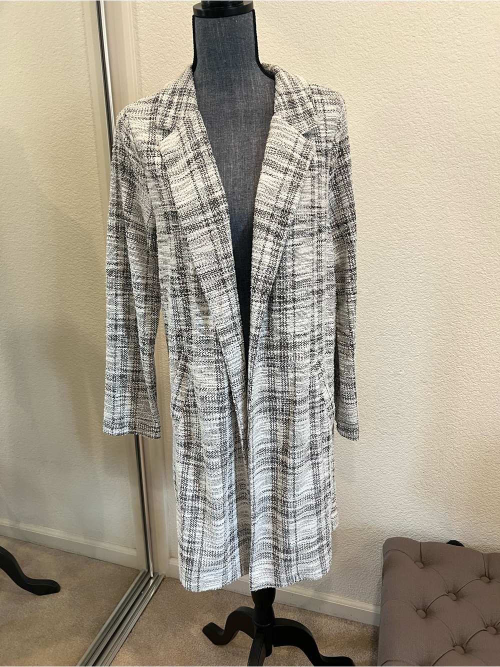 Meloday Women's Long Open-Front Plaid Coatigan - Gray & White